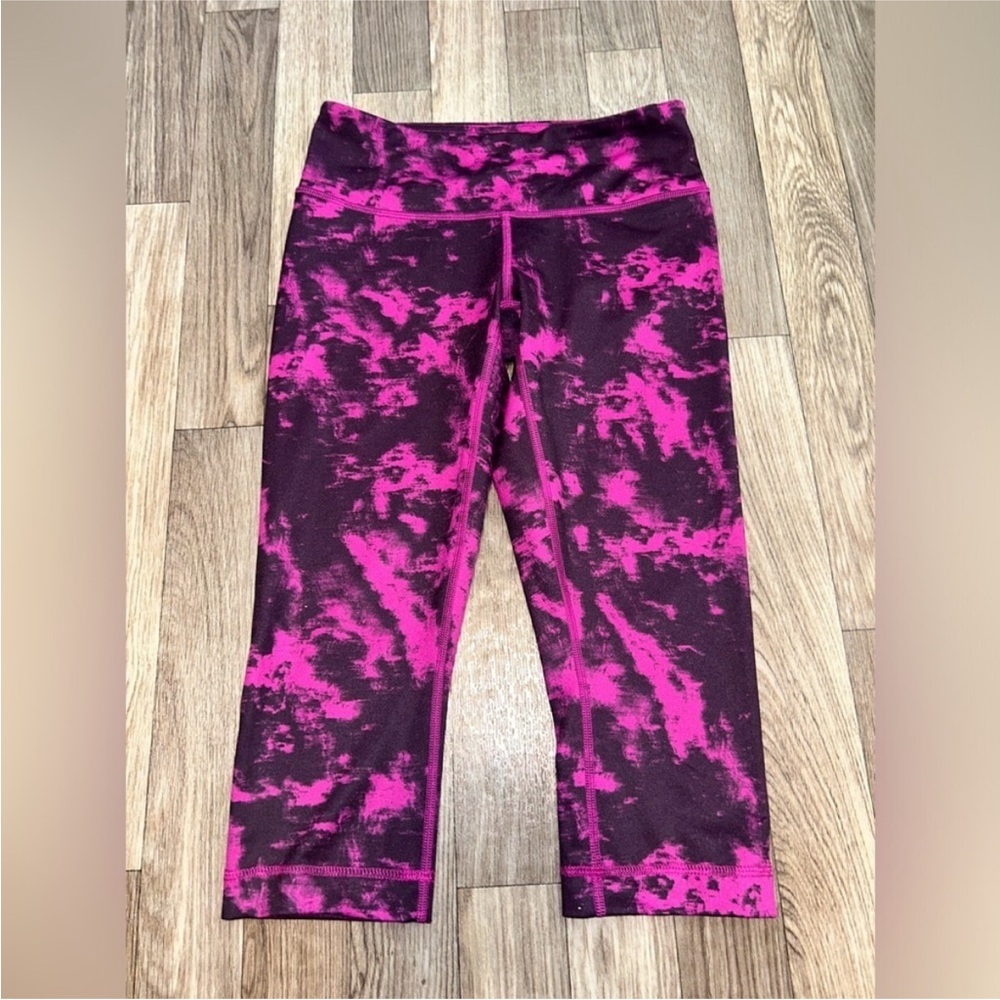 lululemon athletica Pink and Black Tie-Dye Cropped Leggings